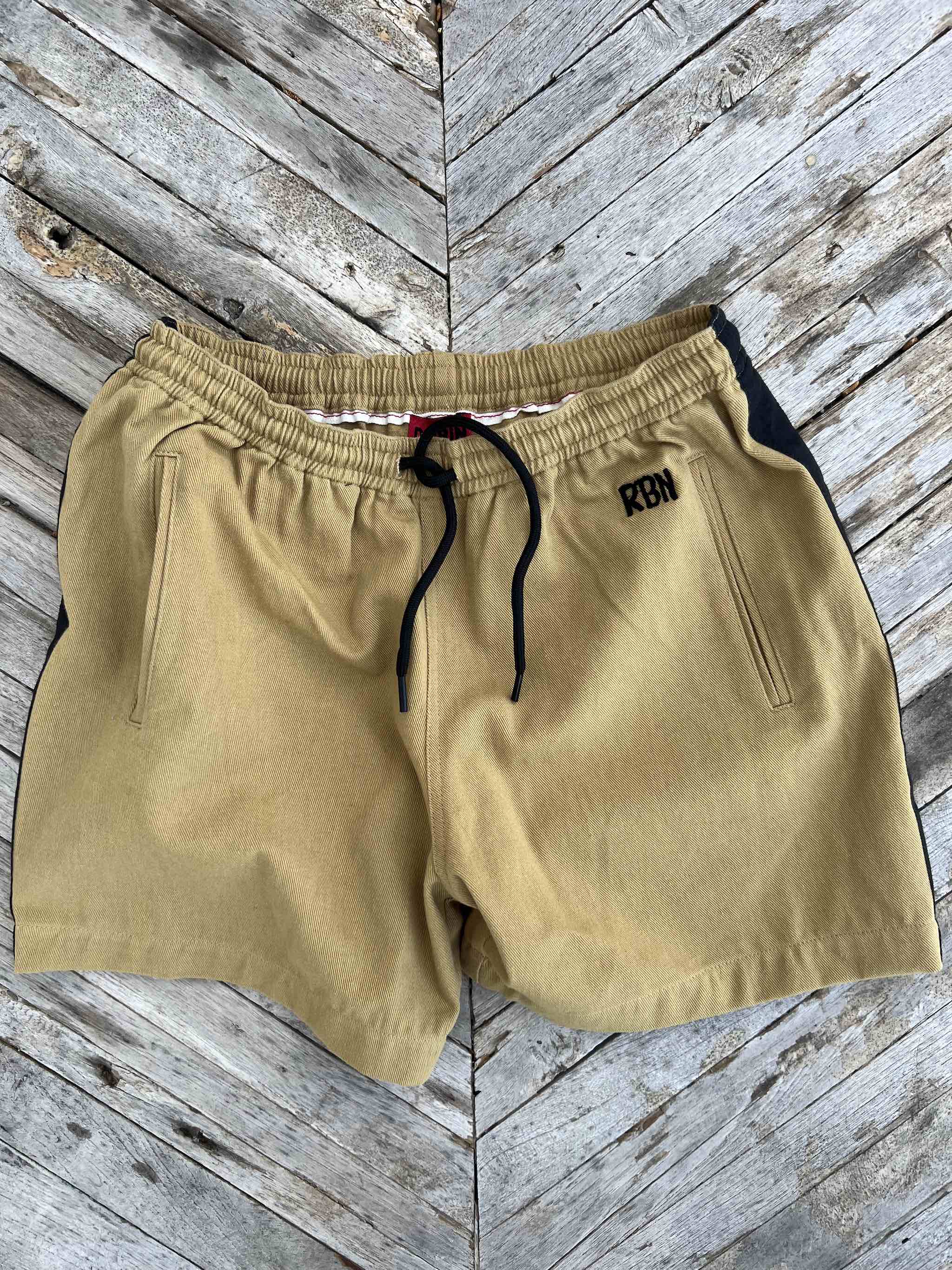 ROBIN-SHORTS für Jungen Modell „ROBINSON“ Beige