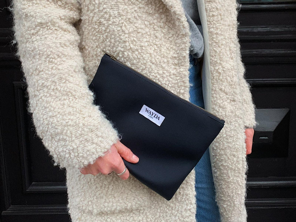 WAYDA Clutch Bag in Bag