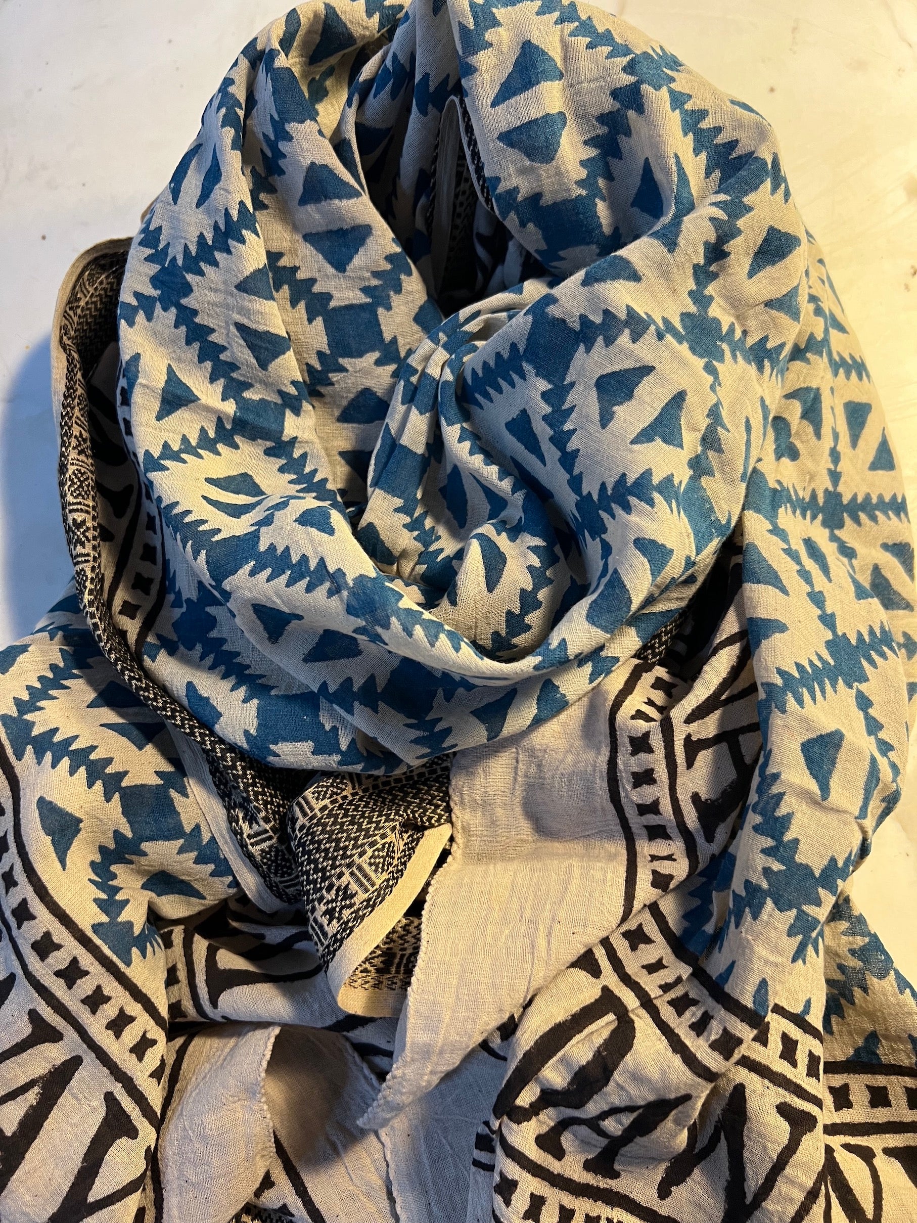 NEW INDIA BOHO SCARF HAND-MADE BLOCKPRINT: BLUE GEORGIA WITH WOVEN BORDER-2