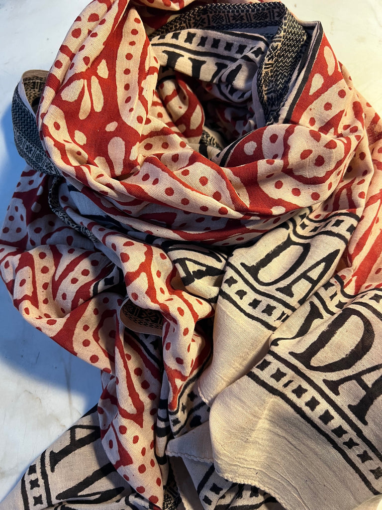 NEW INDIA BOHO SCARF HAND-MADE BLOCKPRINT: PAISLEY RED WITH WOVEN BORDER